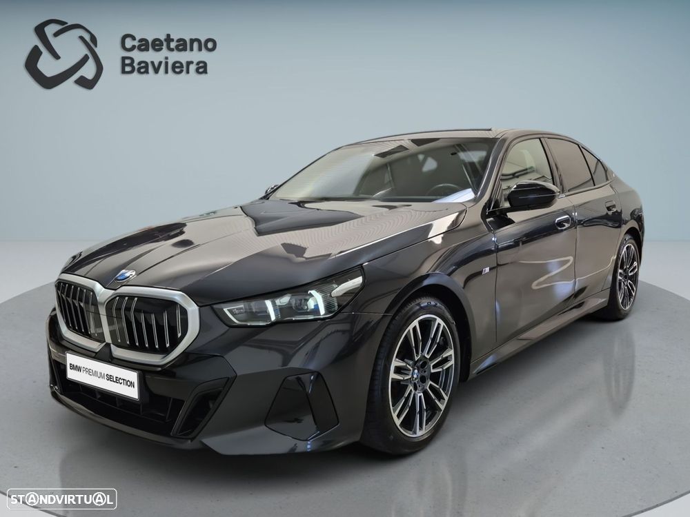 BMW 520 d Pack Desportivo M - 1