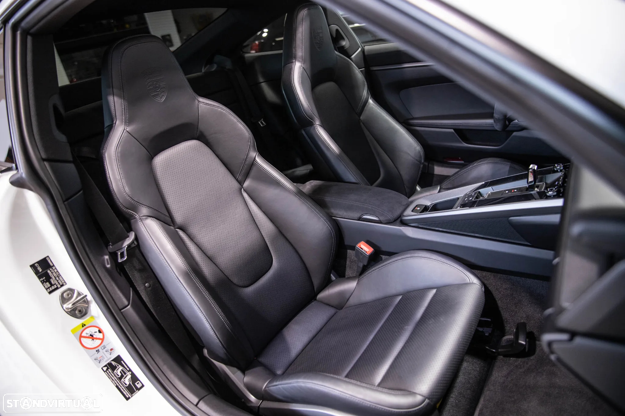 Porsche 911 (992) Carrera PDK - 12