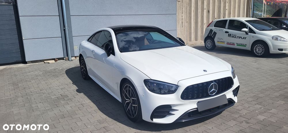 Mercedes-Benz Klasa E 450 4Matic Coupe 9G-TRONIC AMG Line - 23