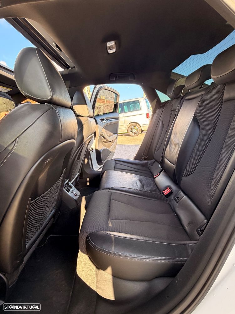 Audi A3 Limousine 1.6 TDI S tronic S line Sport Pack - 4