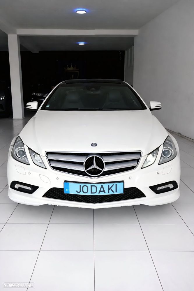 Mercedes-Benz E 220 - 1