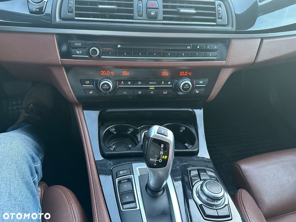 BMW Seria 5 520d BluePerformance - 19