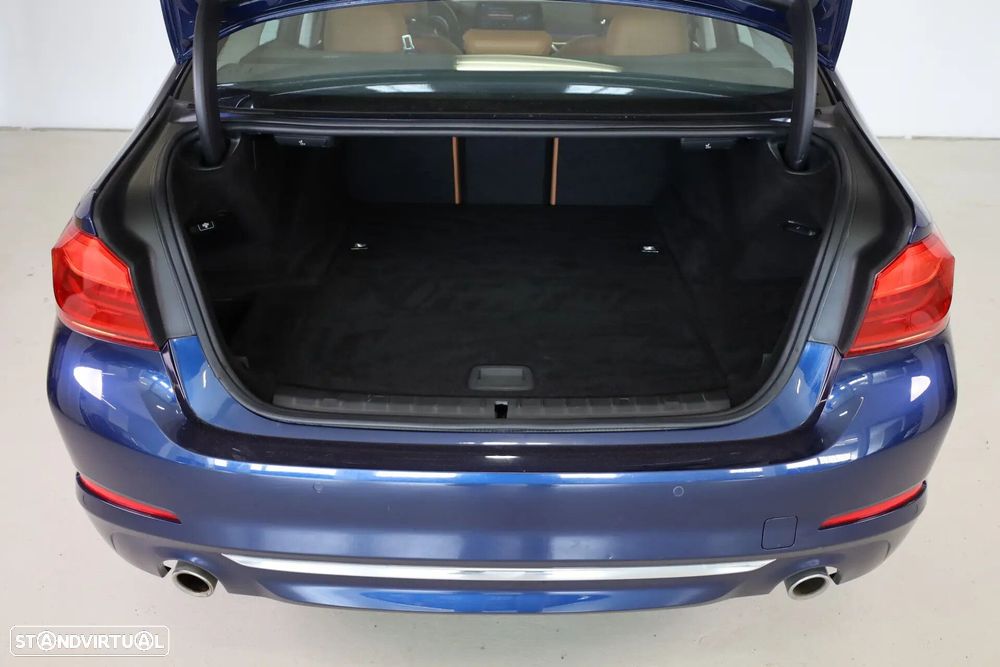 BMW 530 e iPerformance Line Luxury - 23