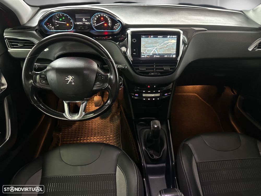 Peugeot 2008 1.2 PureTech Allure - 7