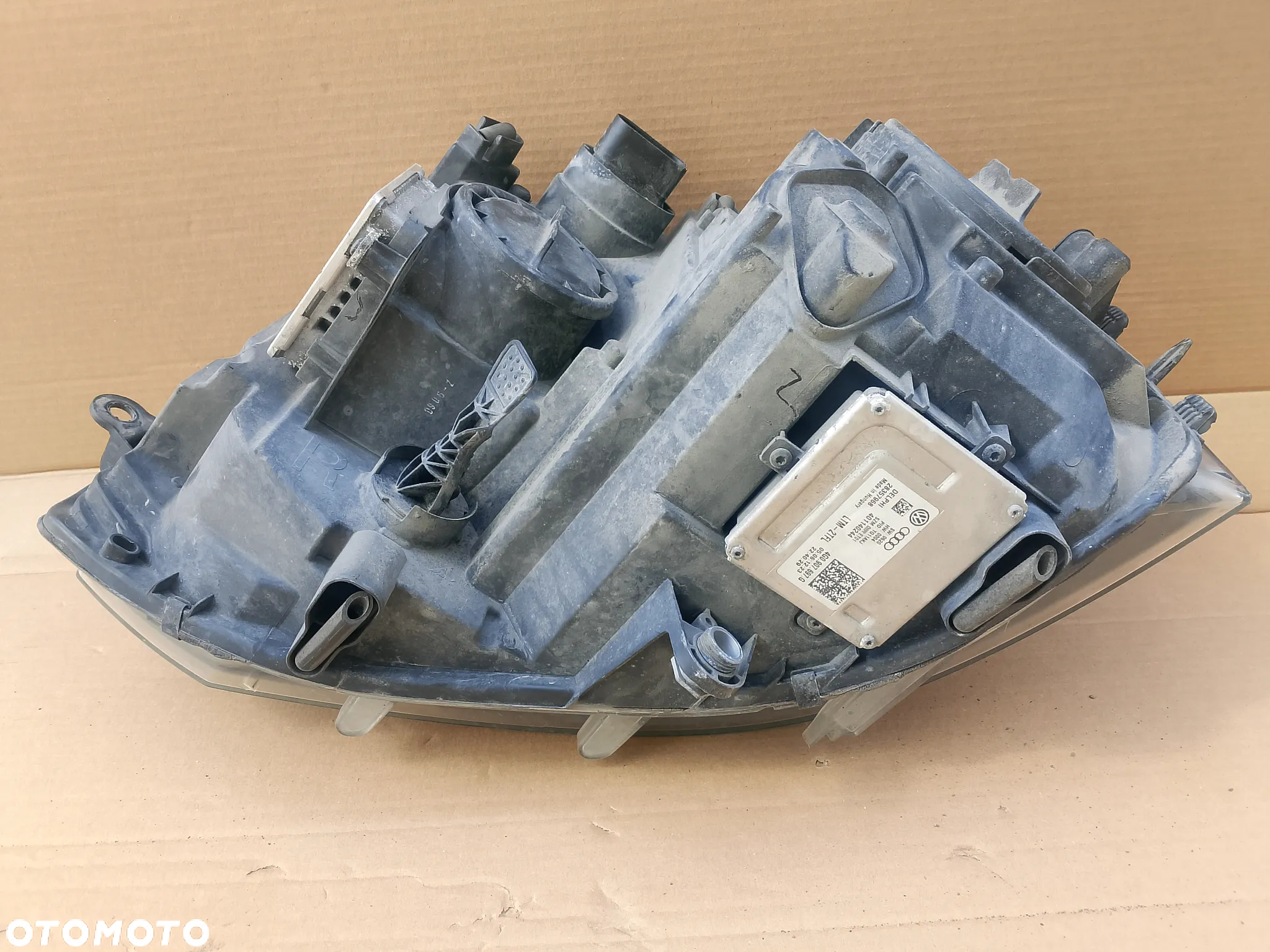 Lampa Bi-xenon prawy Volkswagen T5 Lift Europa 7E5941016 - 3
