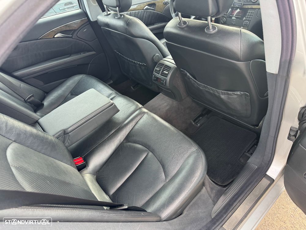 Mercedes-Benz E 220 CDi Avantgarde - 23