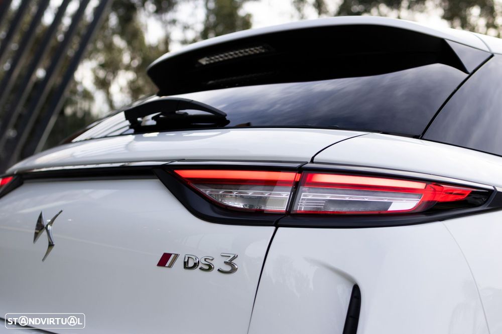 DS DS3 Crossback PureTech 155 Aut. PERFORMANCE LINE - 23
