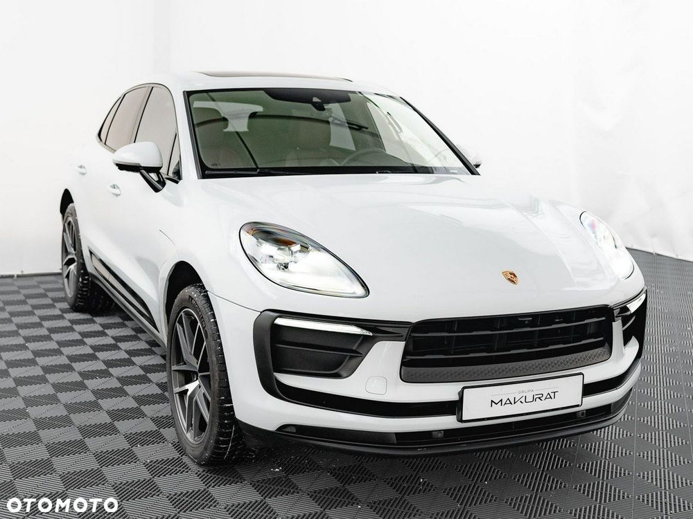 Porsche Macan - 4