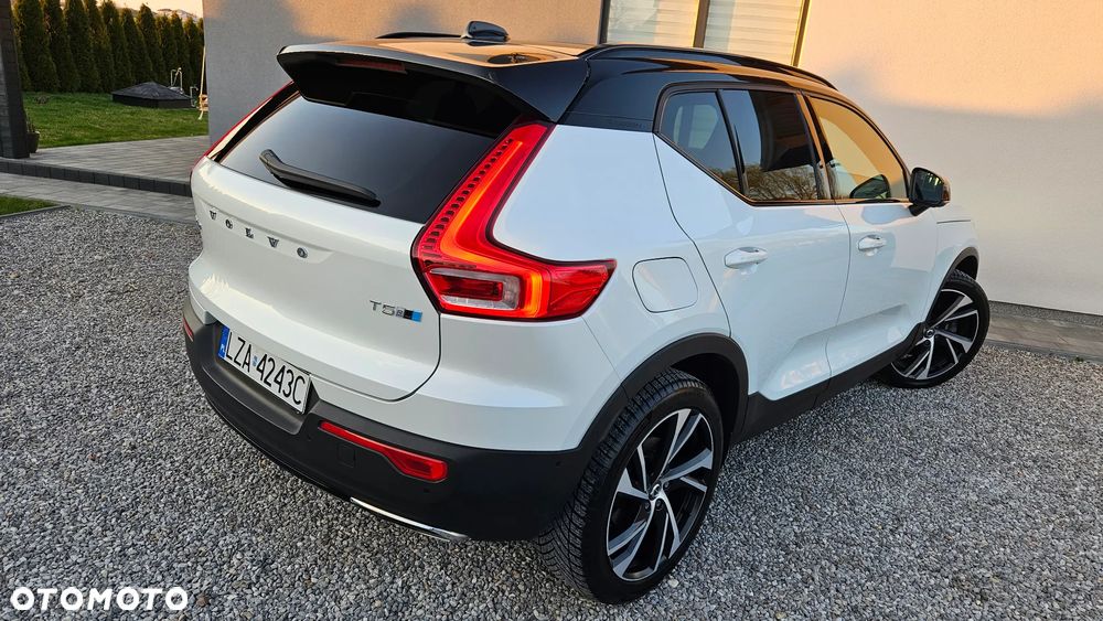 Volvo XC 40 T5 AWD Geartronic R-Design - 4
