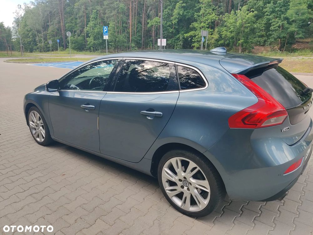 Volvo V40 D4 Summum - 3
