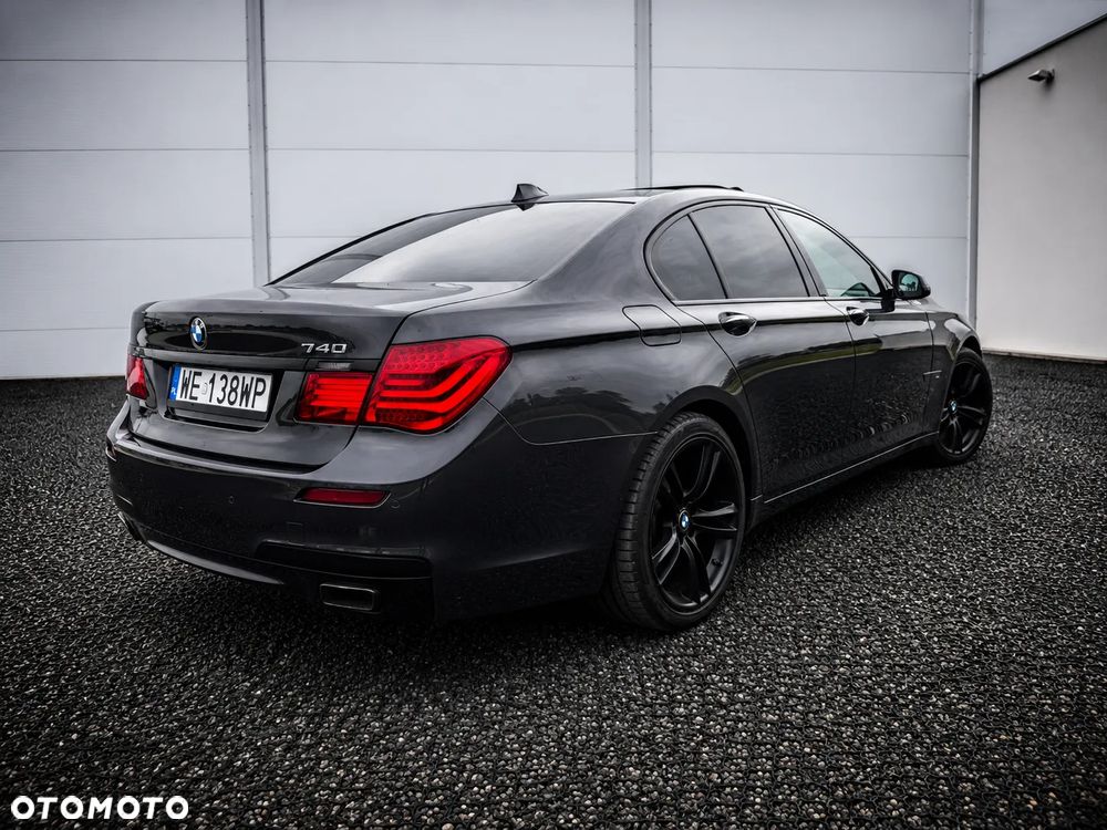 BMW Seria 7 740d xDrive - 5