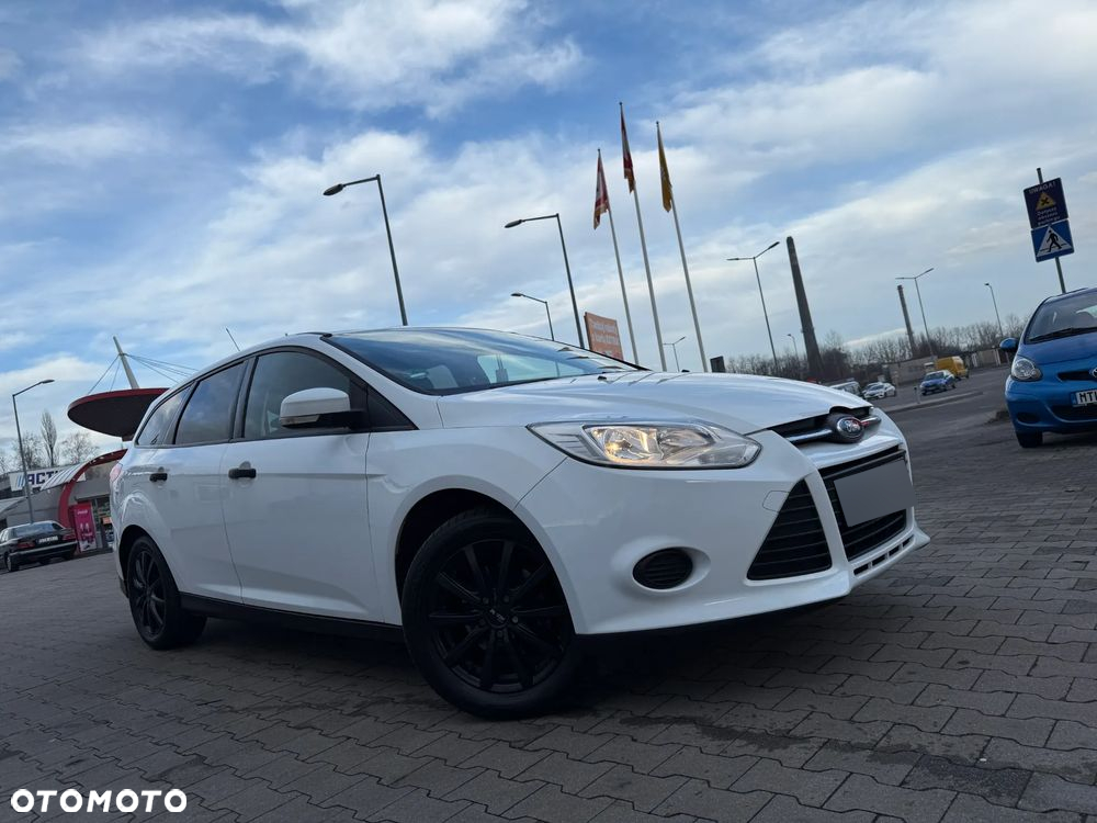 Ford Focus Turnier 1.0 EcoBoost Start-Stopp-System TREND - 6