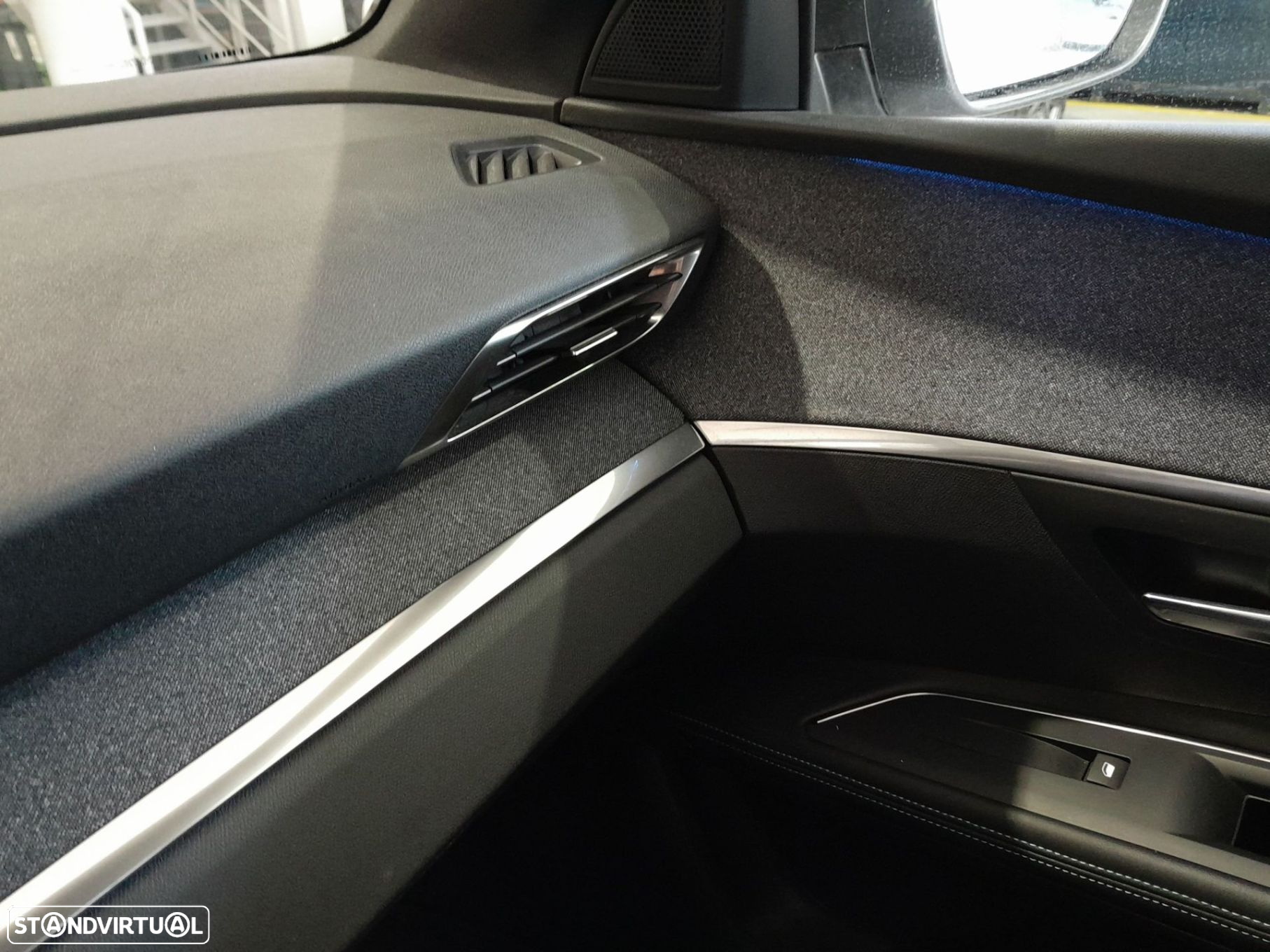 Peugeot 5008 1.2 PureTech Allure Pack EAT8 - 21