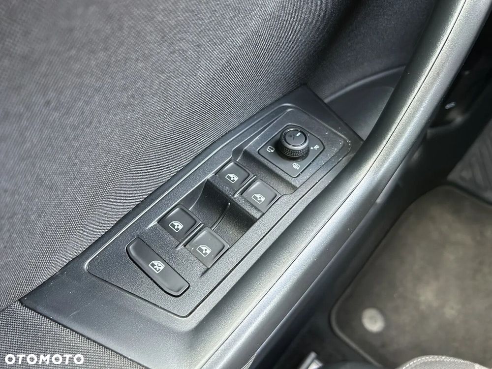 Volkswagen T-Roc 1.5 TSI Life Plus DSG - 20