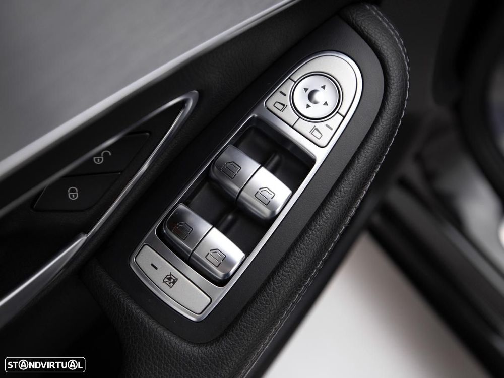 Mercedes-Benz C 300 - 16