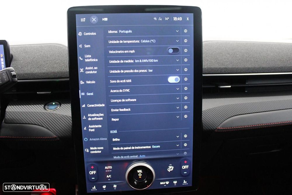 Ford Mustang Mach-E 98.7 kWh Premium AWD - 28