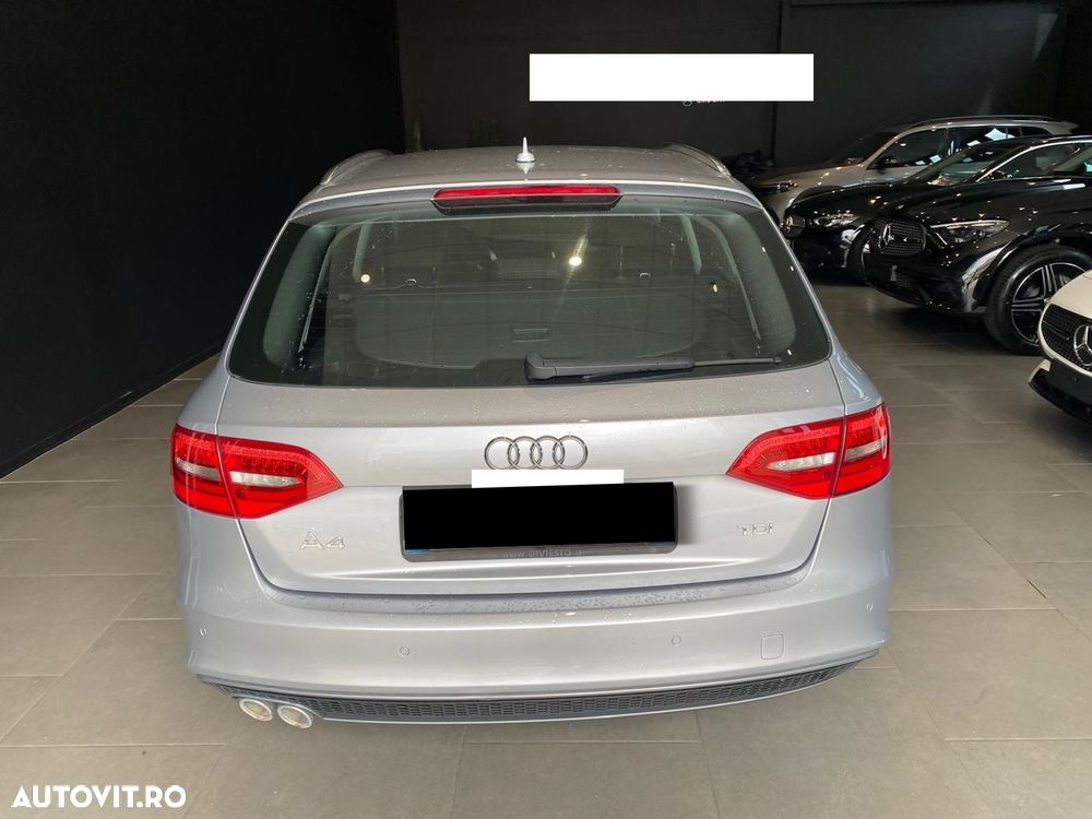 Audi A4 Avant 2.0 TDI DPF S line Sportpaket - 6