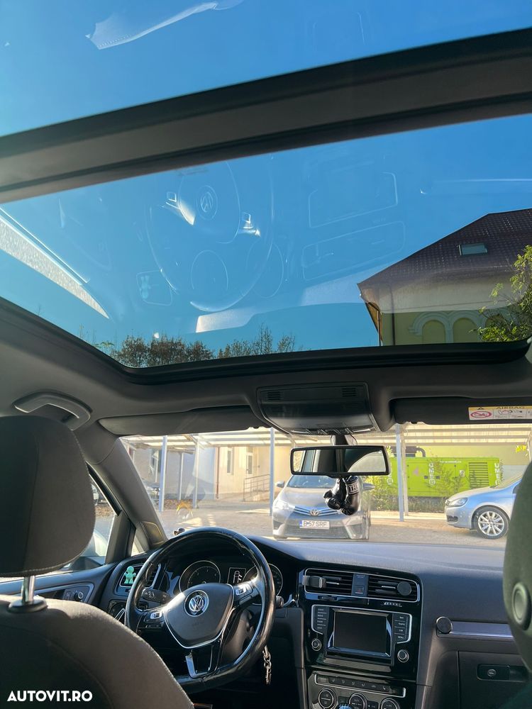 Volkswagen Golf - 15