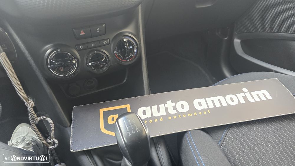 Peugeot 208 1.5 BlueHDi Signature - 30