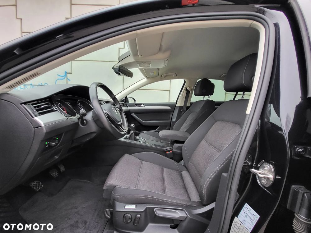 Volkswagen Passat - 7