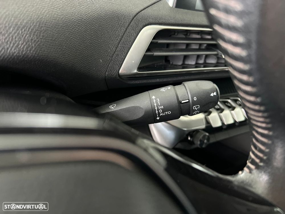 Peugeot 3008 1.5 BlueHDi Active - 15