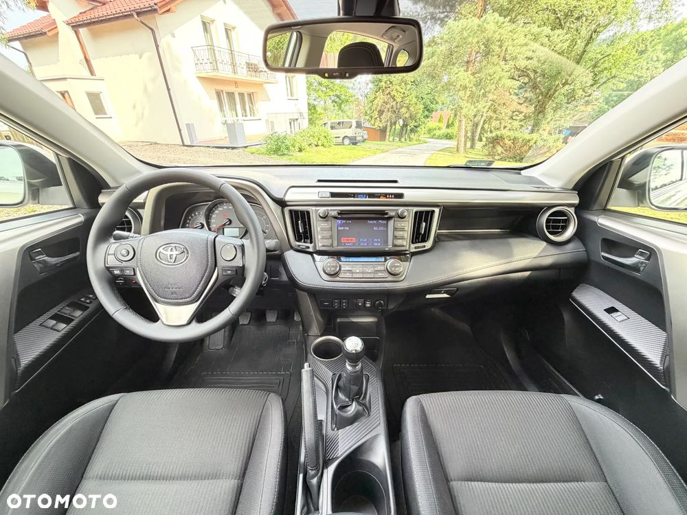 Toyota RAV4 2.0 Premium EU6 - 18