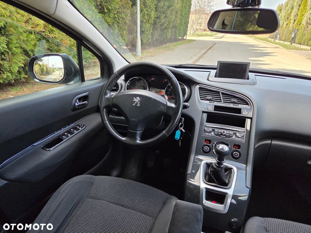 Peugeot 5008 HDI 115 Active - 6