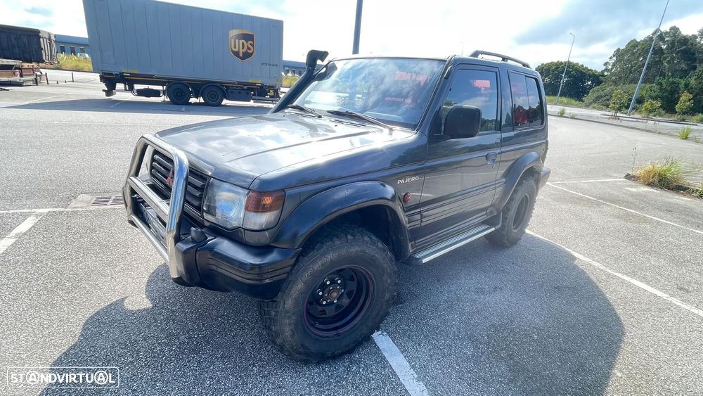 Mitsubishi Pajero 2.5 TD GLX - 2