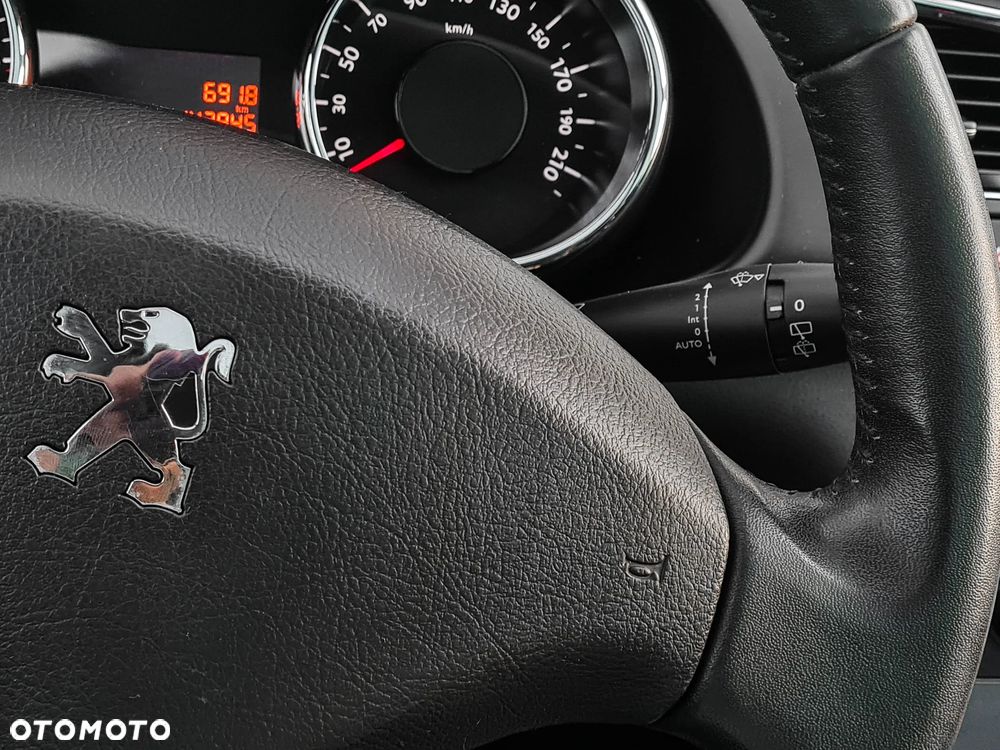 Peugeot 3008 1.6 HDi Style - 29
