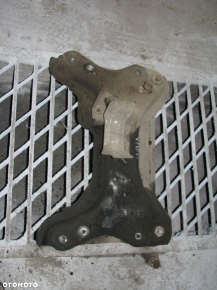 WÓZEK SANKI PRZÓD TRAFIC II VIVARO A 1.9 DCI - 1