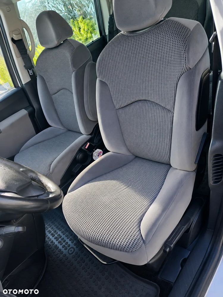 Peugeot 807 2.0 HDi Premium - 4