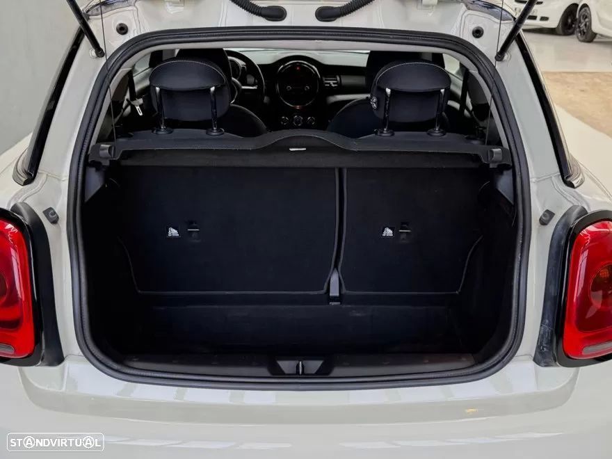 MINI 3 Portas One D - 19