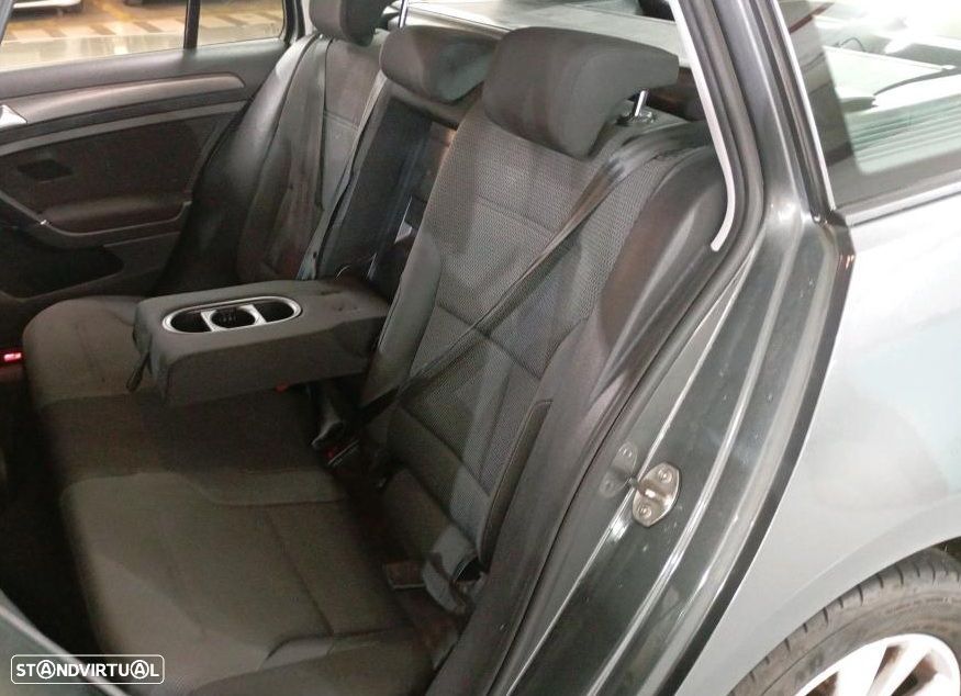 VW Golf Variant 1.6 TDi Confortline - 5