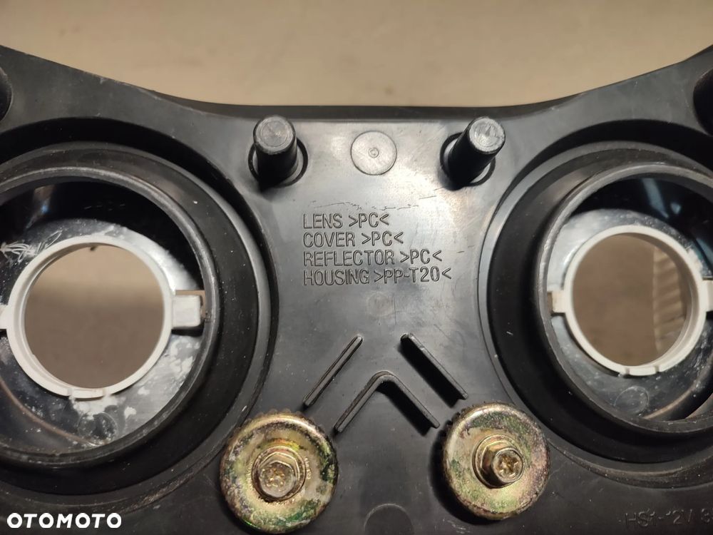 Lampa przód, reflektor Suzuki Burgman 125 - 9