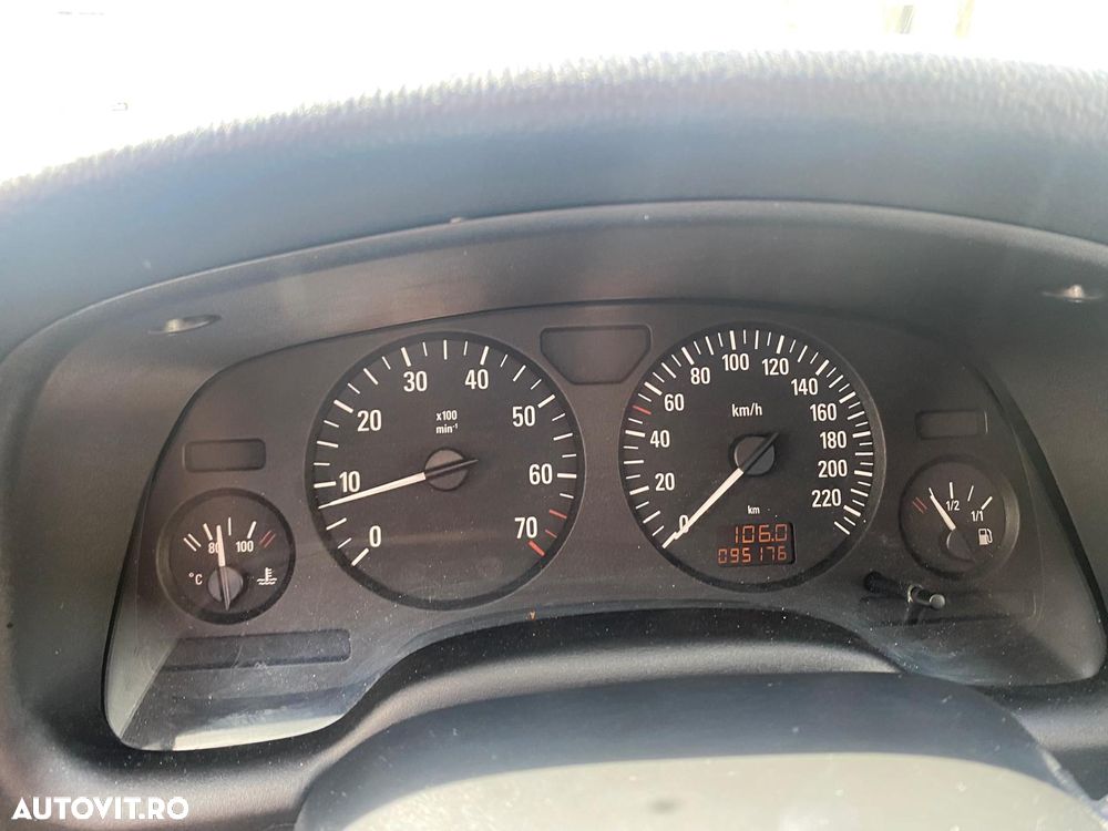 Opel Astra Classic 1.4i - 2