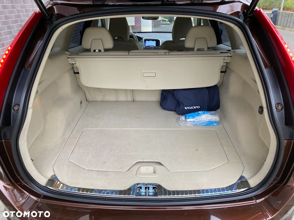 Volvo XC 60 D5 AWD Kinetic - 35