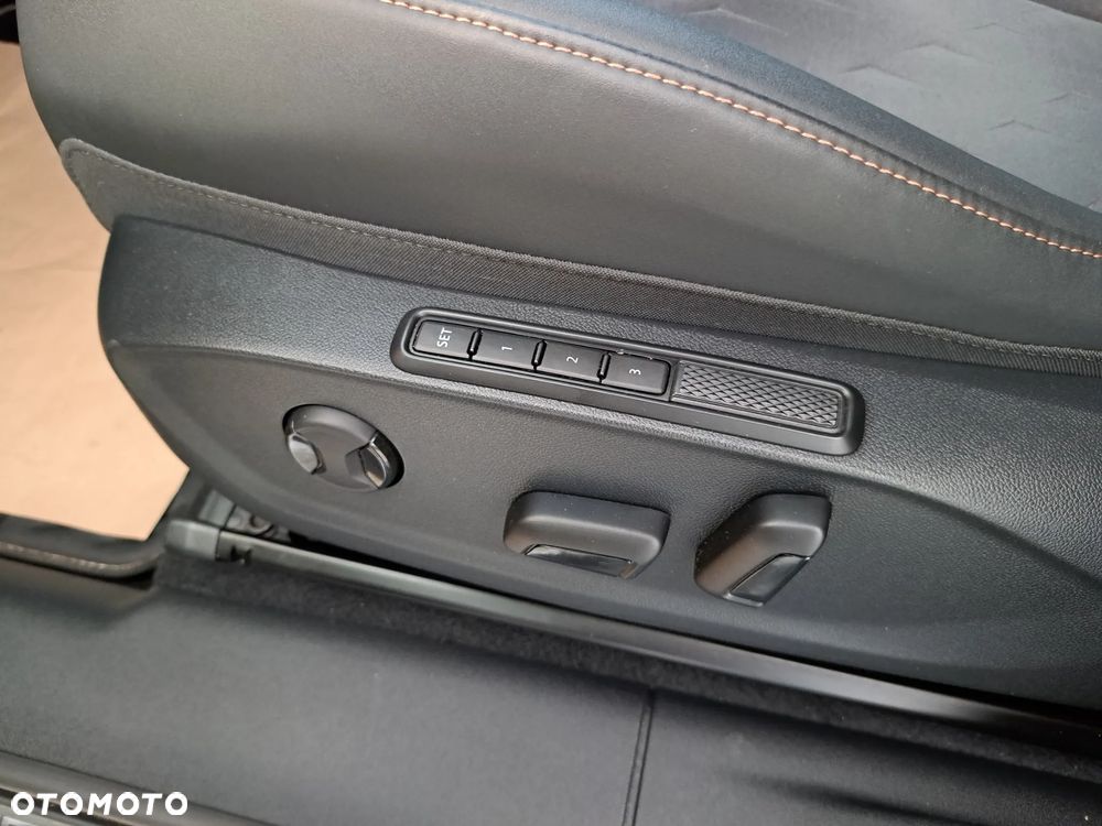 Cupra Terramar 1.5 eTSI mHEV DSG - 36