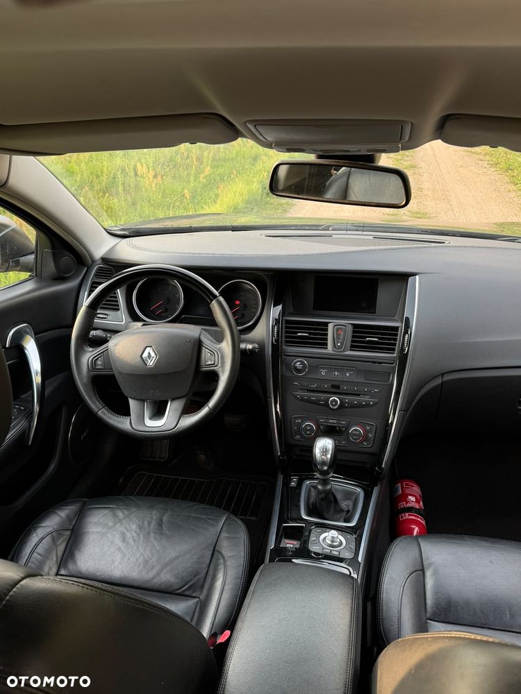 Renault Latitude - 17