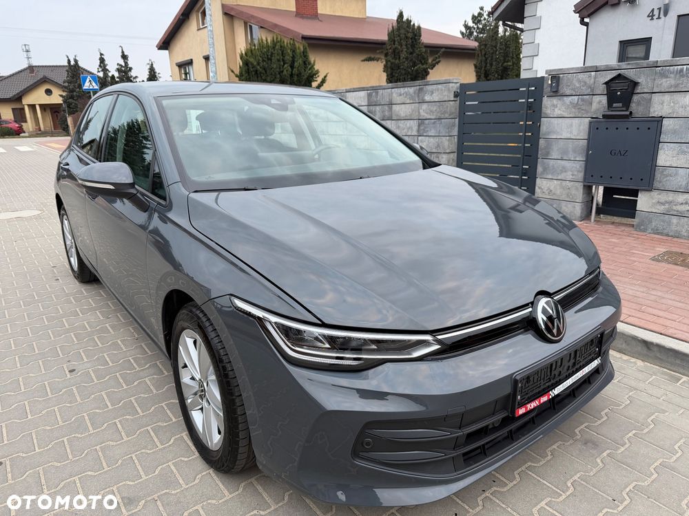 Volkswagen Golf 1.5 eTSI Life DSG - 2