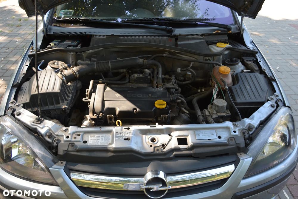 Opel Corsa 1.2 16V - 10