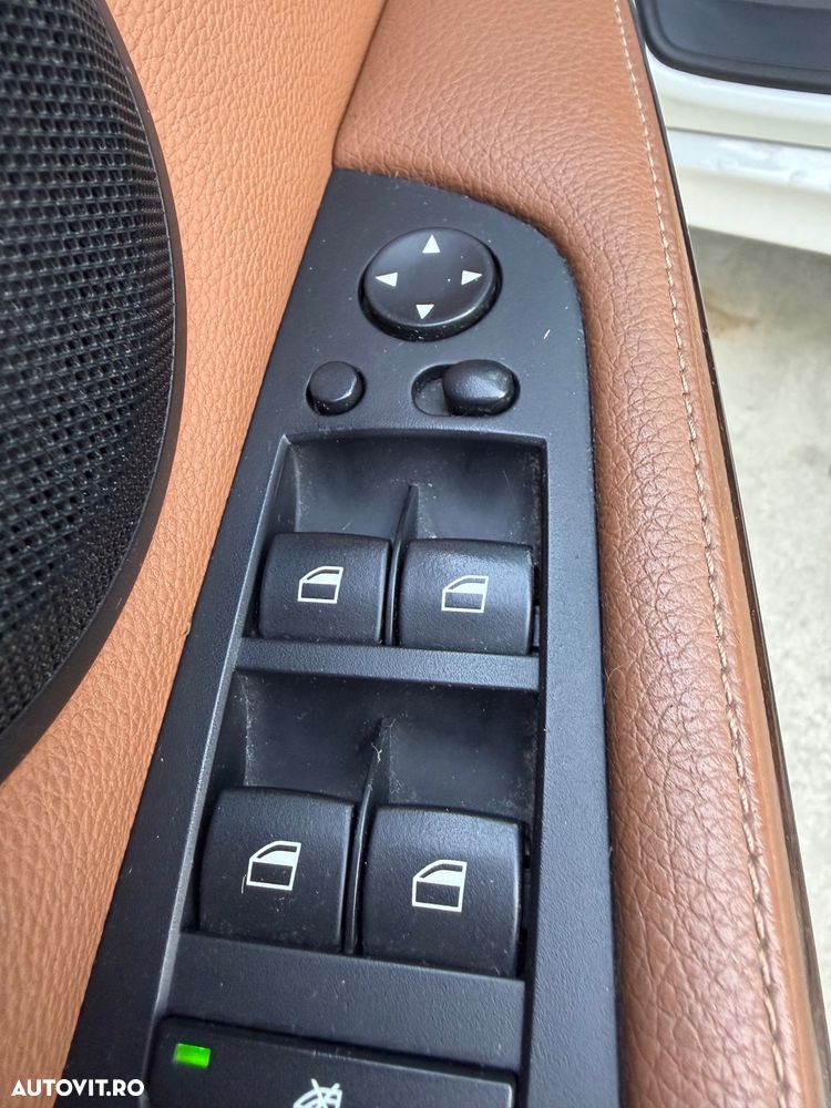 BMW Seria 3 320d DPF Aut. Edition Exclusive - 8
