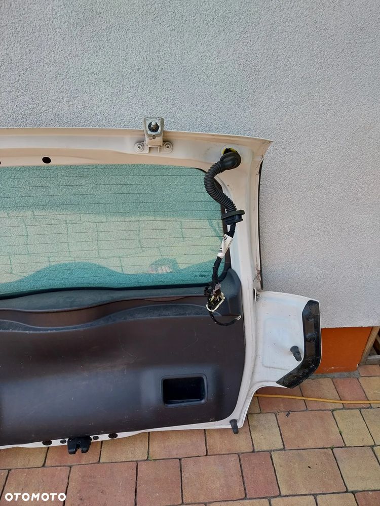 Klapa bagażnika Citroen C3 Picasso 2011 r EWPB - 3