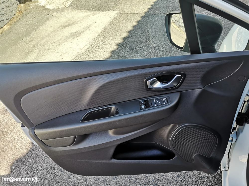 Renault Clio 1.5 DCI - 7