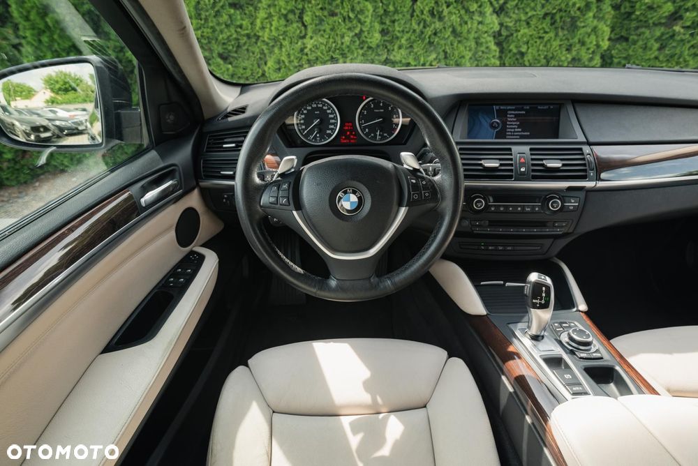 BMW X6 - 12