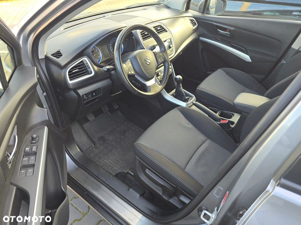 Suzuki SX4 S-Cross - 10