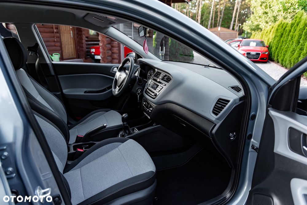 Hyundai i20 - 25
