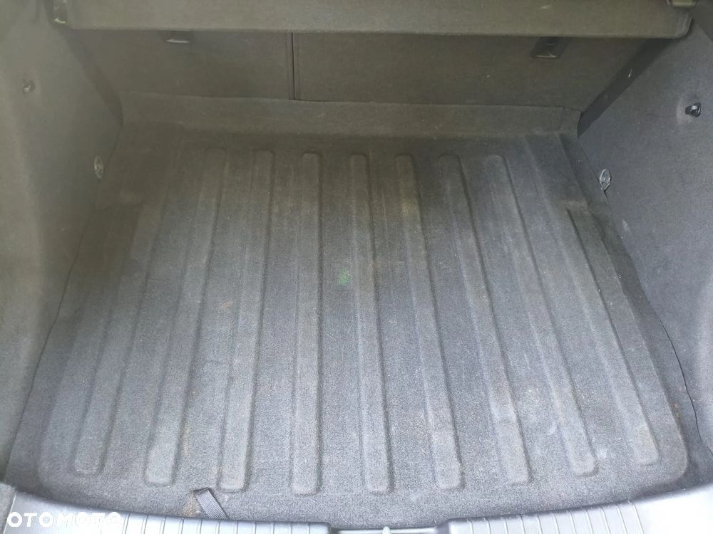 Chevrolet Cruze 1.8 LT - 16