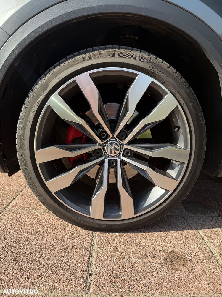 Volkswagen T-Roc - 19