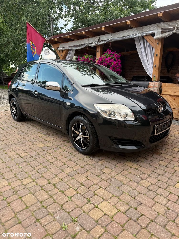 Toyota Auris 1.33 VVT-i Life - 2