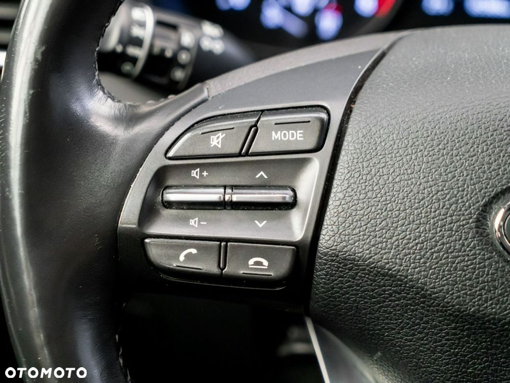 Hyundai i30 1.5 DPI Classic + - 26